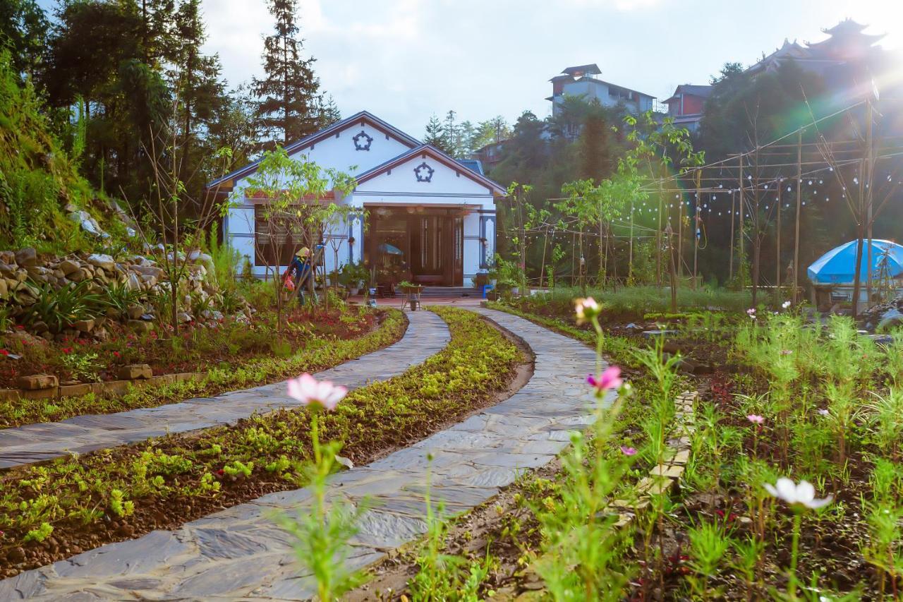 Thanh Truc & Flower * Sa Pa